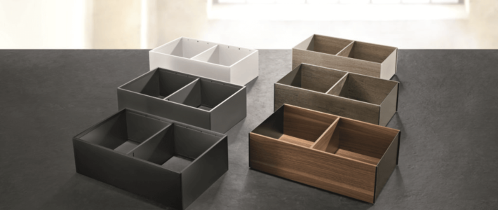 AMBIA-LINE wood décors goes with LEGRABOX