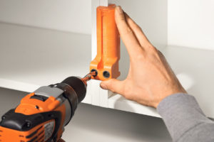 This picture shows the use of the TIP-ON drilling template